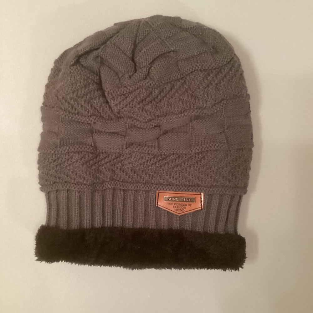 Song Ting beanie (OS)